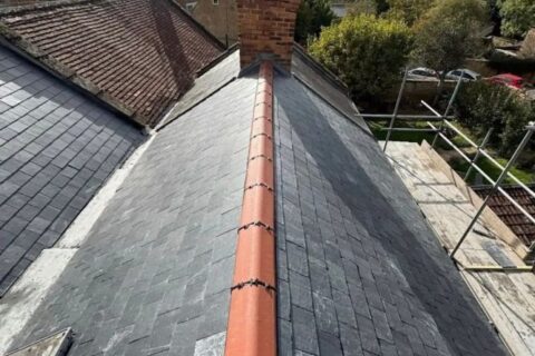 <strong>Local Slate Roof Experts</strong><br>Exeter EX1 - EX4